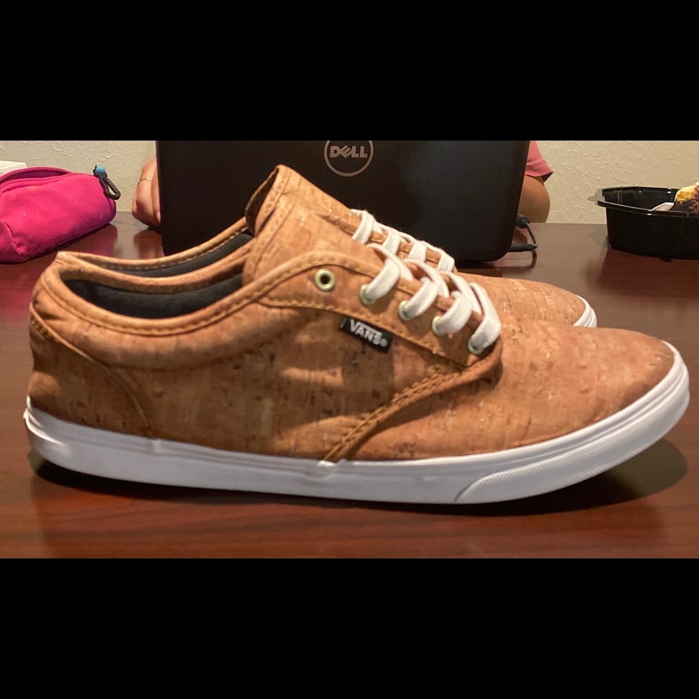 Vans - Picture 2 of 3